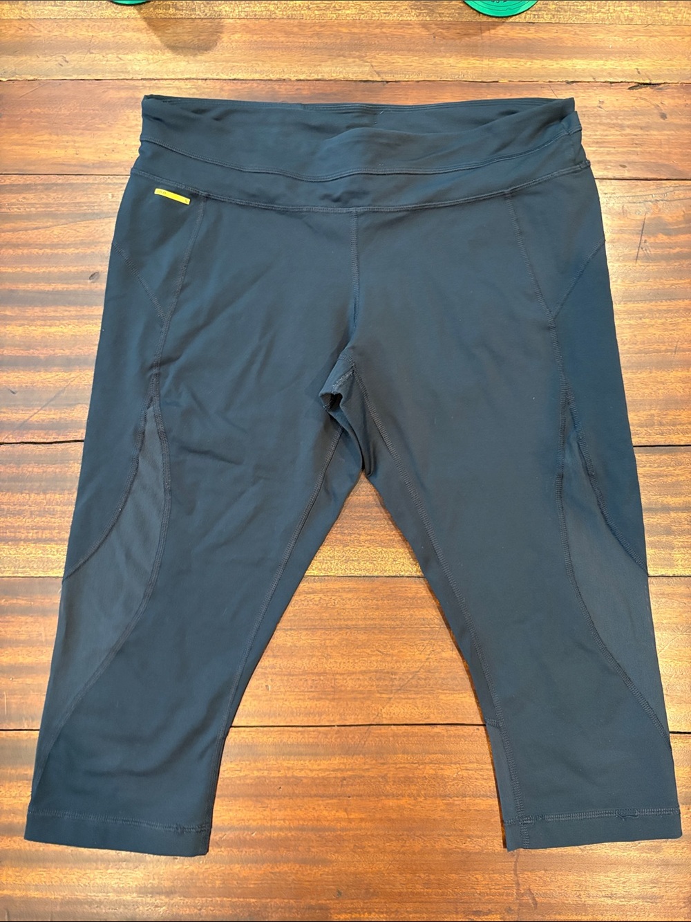 Lolë Black Crop Athletic Leggings - Size XL
